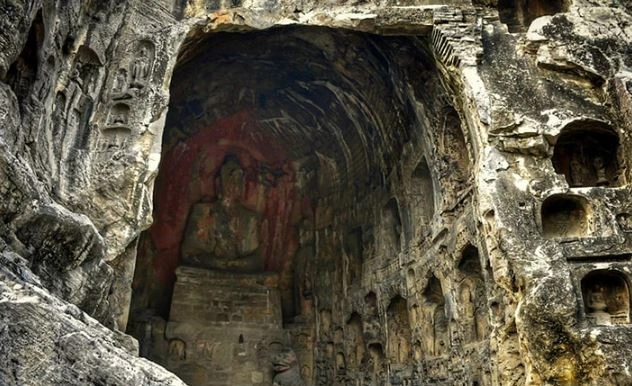 غارهای لونگمن و موگائو